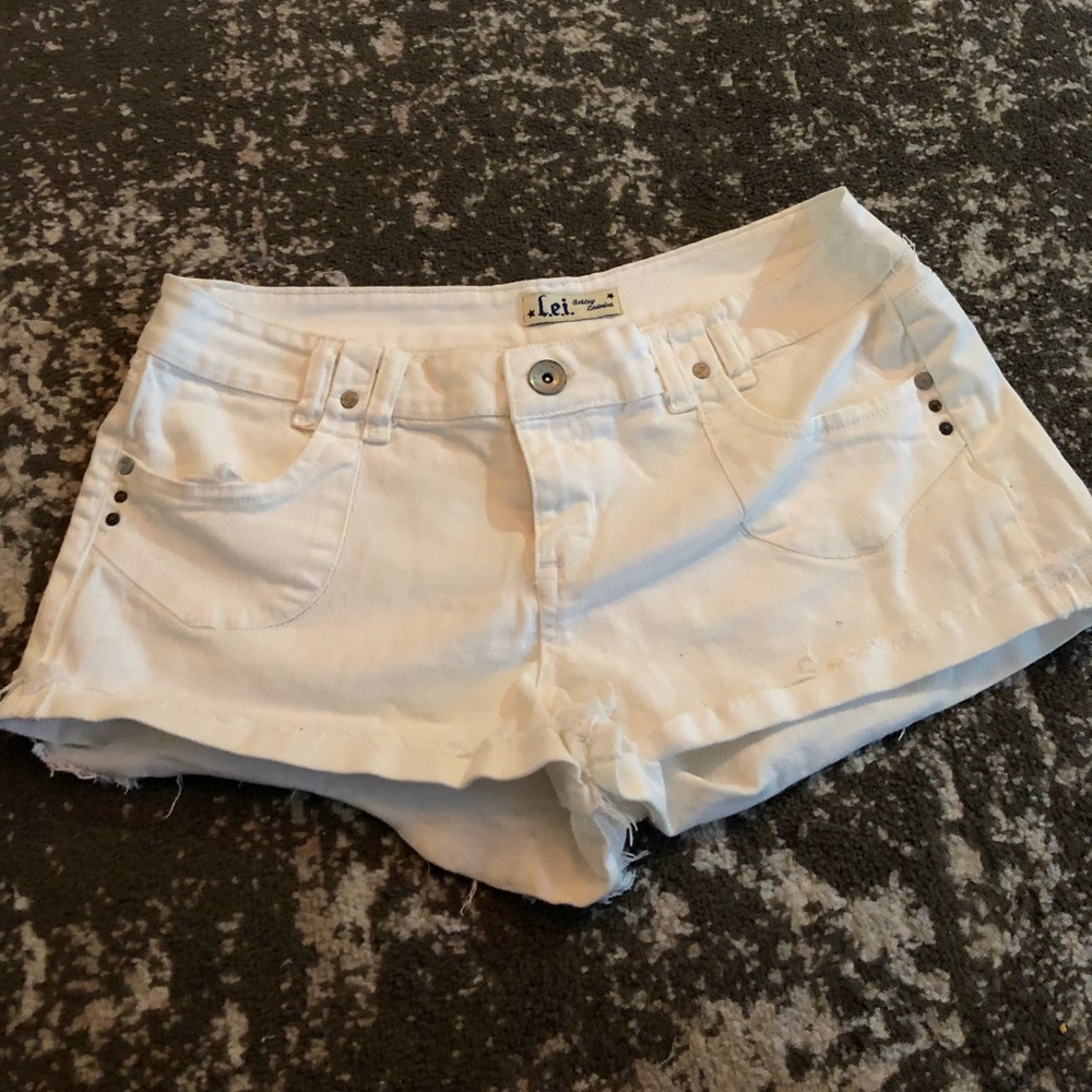 LEI distressed white jean shorts